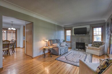 8936 Colfax Ave S, Bloomington, MN 55420 - photo 4