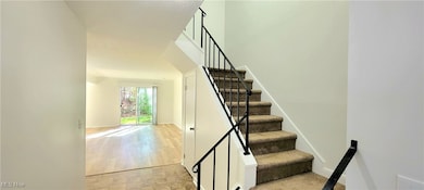 1780 Rolling Hills Dr unit B, Twinsburg, OH 44087 - photo 2