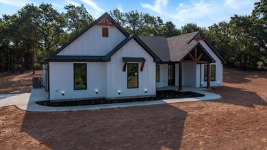 168 Luke Rd, Springtown, TX 76082 - photo 4