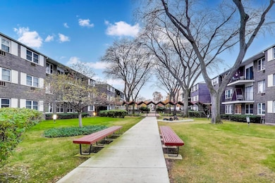 8700 Skokie Blvd unit 3PS, Skokie, IL 60077 - photo 2