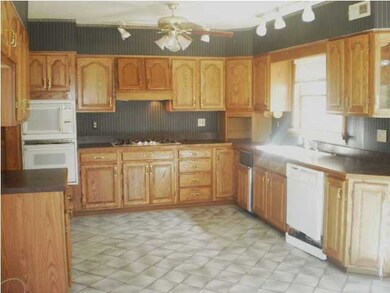 9610 Vernetta Way, Louisville, KY 40291 - photo 4