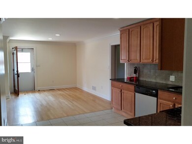 420 Sutherland Rd unit 1ST FL, Ewing, NJ 08618 - photo 5