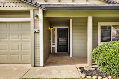 1242 Yosemite Dr, Chico, CA 95928 - photo 6