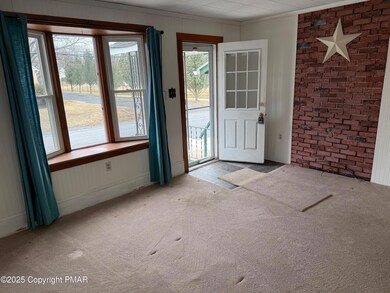 14 Linden St, Stroudsburg, PA 18360 - photo 6