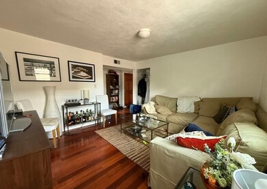 70 School St unit 2, Cambridge, MA 02139 - photo 3