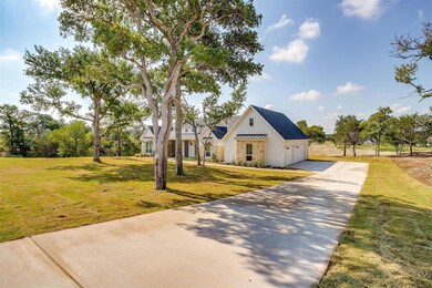 115 Coalson Crossing, Azle, TX 76020 - photo 2