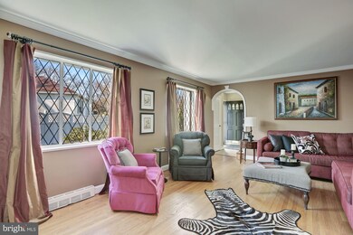 610 W Taylor Run Pkwy, Alexandria, VA 22314 - photo 5