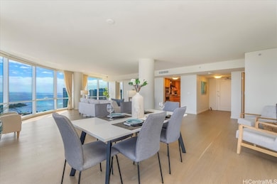 Moana Pacific unit II4703, Honolulu, HI 96814 - photo 5