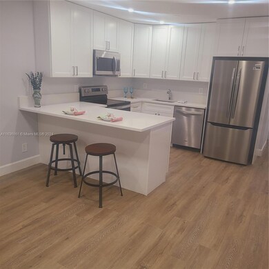 1504 SW 1st St unit 2, Fort Lauderdale, FL 33315 - photo 3