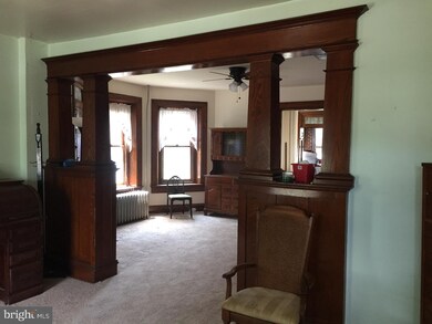 319 W Broad St, Telford, PA 18969 - photo 2