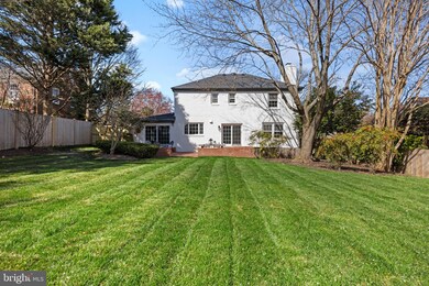 2912 Dartmouth Rd, Alexandria, VA 22314 - photo 2