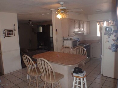 Eat In Kitchen