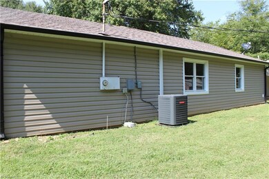 402 Weatherford Dr, King, NC 27021 - photo 3