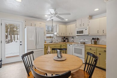 35 Rogers Rd, Barnstead, NH 03225 - photo 3