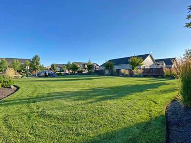 2423 NW Ivy Ave-27