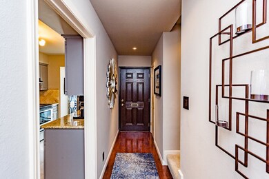 FOYER: