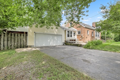 4100 W Edgerton Ave-4