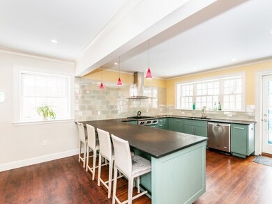 131 Saint Rose St, Jamaica Plain, MA 02130 - photo 2