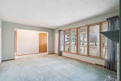 1836 105th St, Hazleton, IA 50641 - photo 4