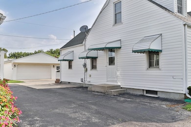 638 W Ashton Ave -5