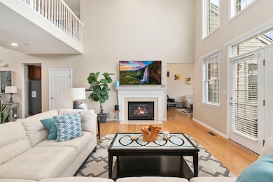 unlisted-address, Hawthorn Woods, IL 60047 - photo 5