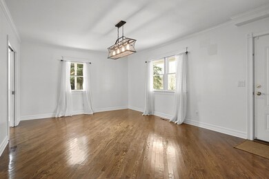 1795 Hiller Rd, West Bloomfield, MI 48324 - photo 4