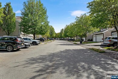 222 Ridge Dr, Pompton Lakes, NJ 07442 - photo 5