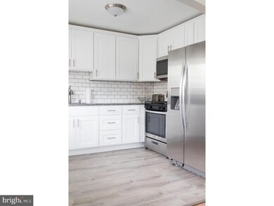 611 Glencroft Cir, Folcroft, PA 19032 - photo 7