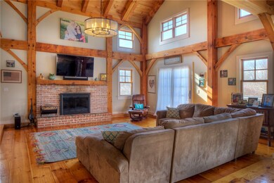 470 Mitchells Ln, Middletown, RI 02842 - photo 3