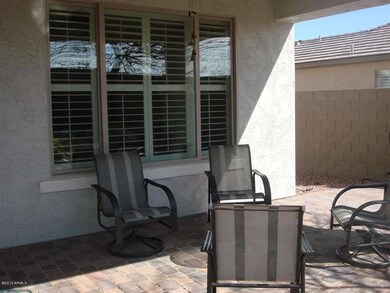 Covered Patio (Large)
