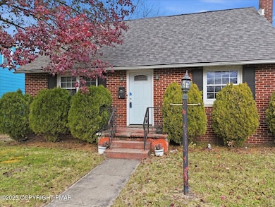 9 Park St, West Hazleton, PA 18202 - photo 5