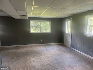 7569 Lowilla Ln, Lithonia, GA 30058 - photo 7