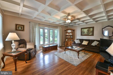 8109 Hull Dr, Glenside, PA 19038 - photo 5