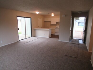 3722 Pegasus St, Redding, CA 96002 - photo 3