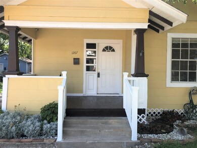 1207 Cordell St, Houston, TX 77009 - photo 2