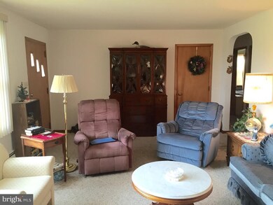 33 College Ave, Stewartstown, PA 17363 - photo 3