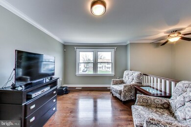 2513 Flowering Tree Ln, Gambrills, MD 21054 - photo 3