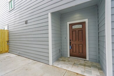 7703 Willow St unit B, Houston, TX 77088 - photo 2