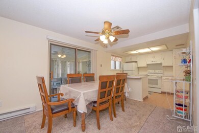 110 Chatham Dr unit B, Monroe Township, NJ 08831 - photo 7