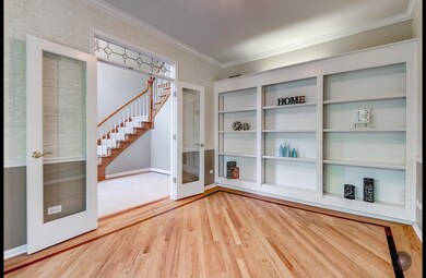 1612 Robert Ln, Naperville, IL 60564 - photo 4