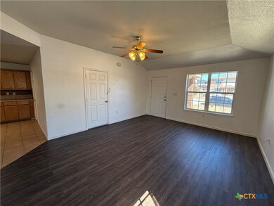 4107 Shasta unit A, Copperas Cove, TX 76522 - photo 4