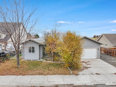 1309 Lauren Ln, Filer, ID 83328 - photo 2