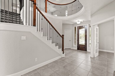 An entrance like this can certainly leave a lasting impression. It's not just a doorway; it's a statement, setting the tone for what awaits beyond.