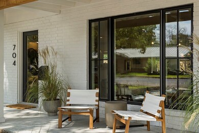 704 N Edison St, Fredericksburg, TX 78624 - photo 7