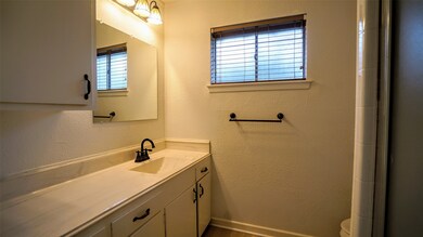 11035 Hoffer St, Houston, TX 77089 - photo 6