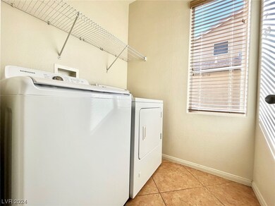 9162 Grand Sunburst Ct, Las Vegas, NV 89149 - photo 7