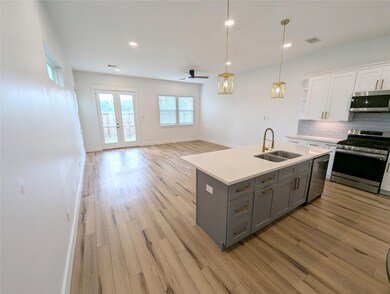 4913 Fisk St, Houston, TX 77009 - photo 2