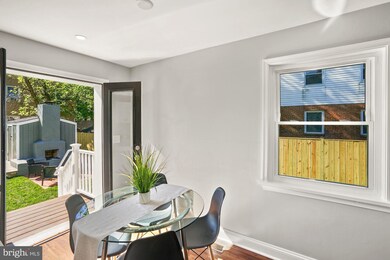 5653 Fenwick Dr, Alexandria, VA 22303 - photo 5