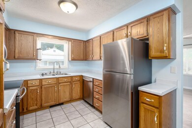 28th_St_411_Springfield_49037-6