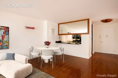 The Landmark unit 803, New York, NY 10022 - photo 2